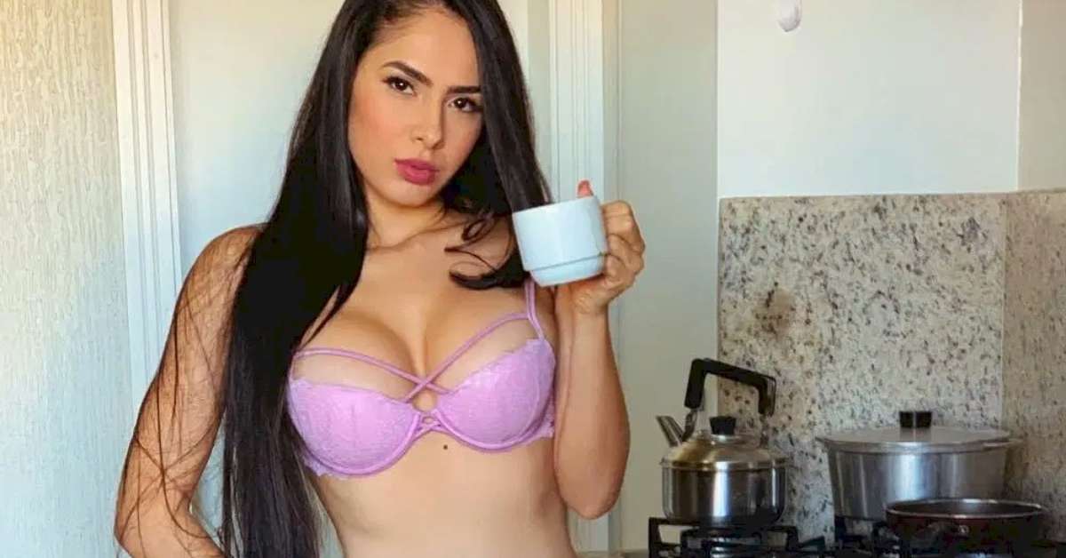 Juliana Caetano Aparece Gemendo Em Video