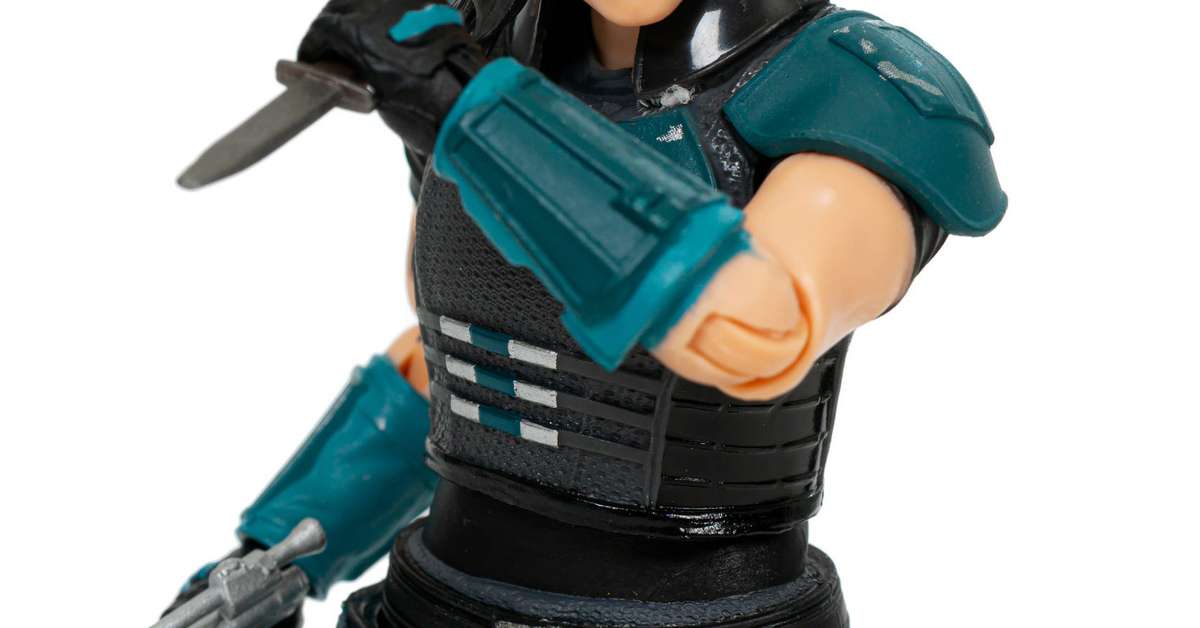 Hasbro cancela boneco de Cara Dune após demissão de Gina Carano