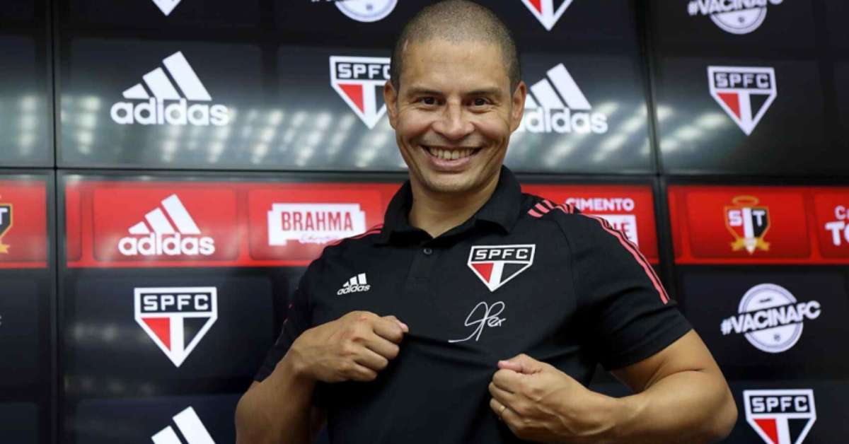 'DNA São Paulo' e desenvolvimento: os planos de Alex no sub-20