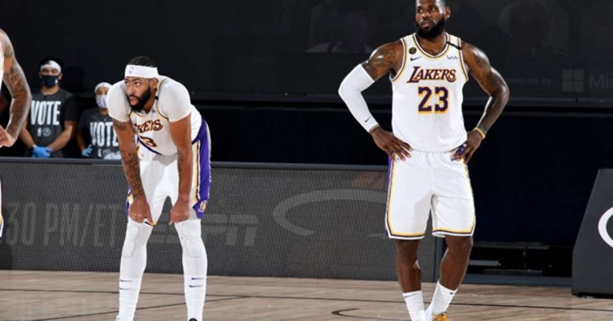 Lakers deverá ter LeBron e Davis em três semanas