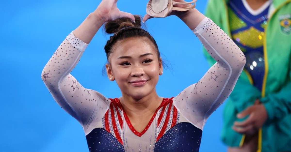 Sunisa Lee leva medalha de ouro na ginástica para o pai e ...