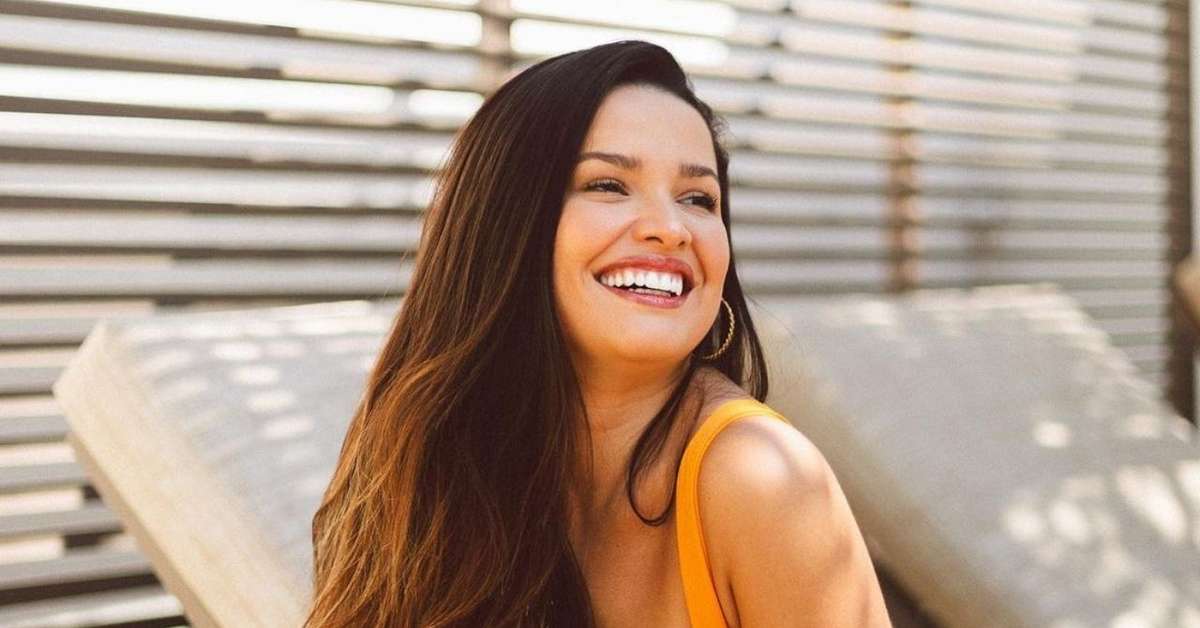 Juliette usa bota diferentona e viraliza meme