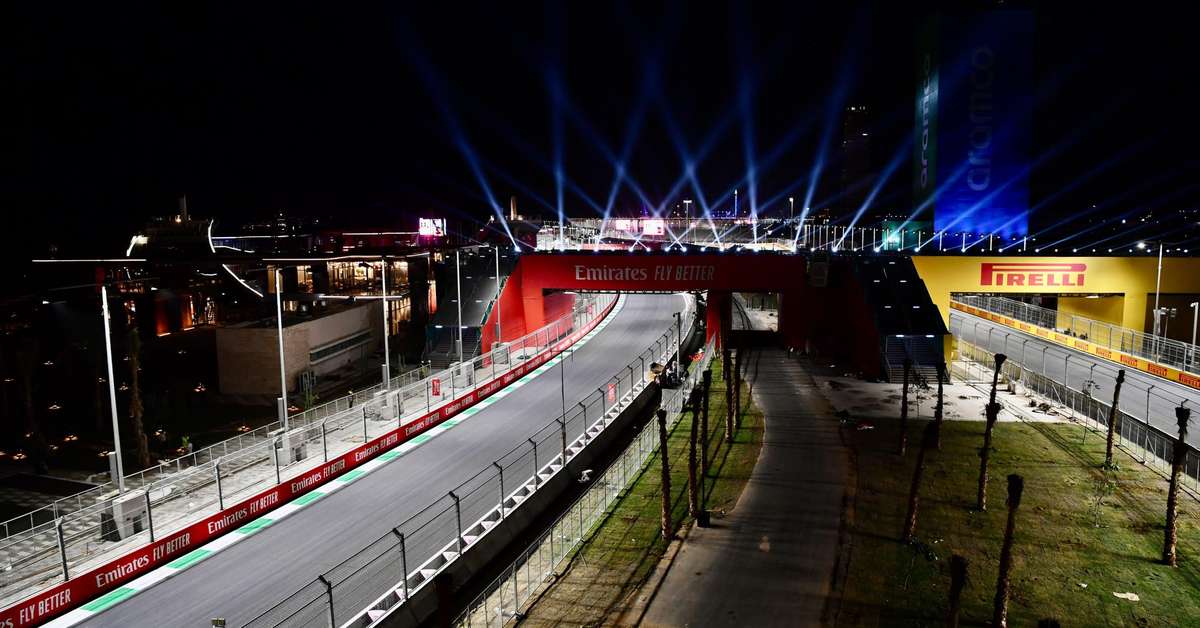 Classificados D 14 Pilotos da F1 mostram preocupação com acidentes na Arábia