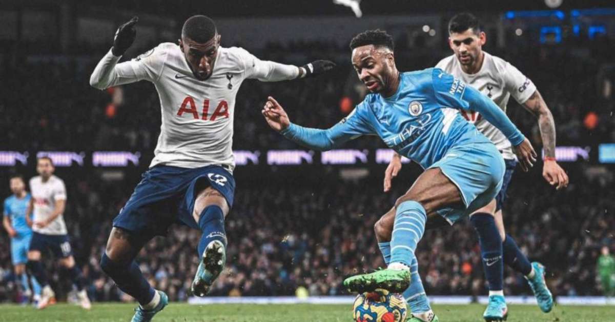 Emerson Royal destaca vitória contra o Manchester City e evolução no  Tottenham: 'Fizemos grande partida'