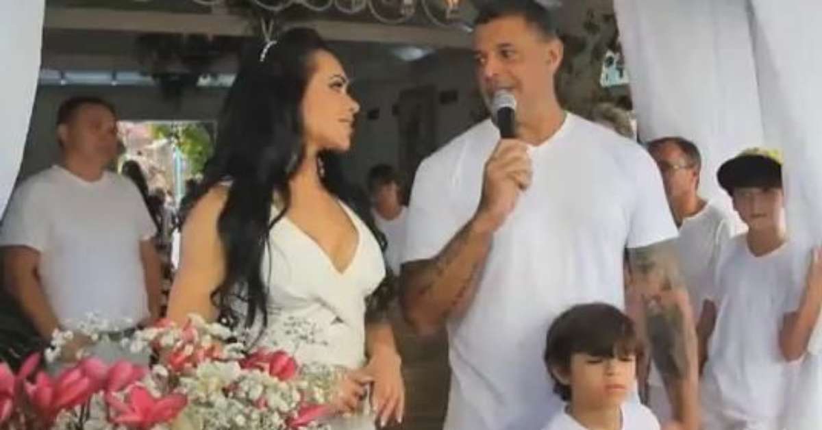 Alexandre Frota se declara à mulher em seu casamento