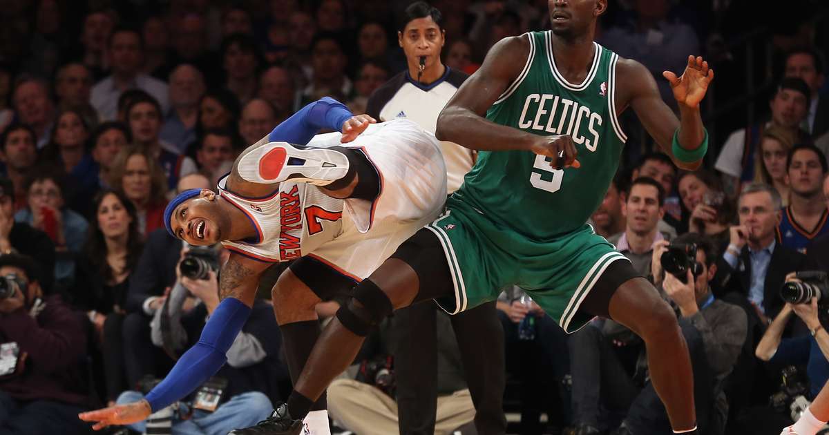 Após briga com Garnett, Carmelo Anthony é suspenso por um jogo