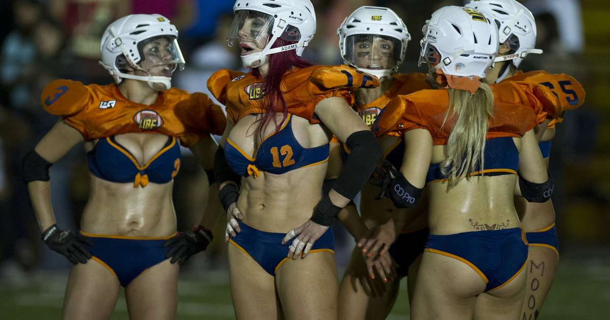 Com mulheres de lingerie, vai rolar o 'Super Bowl feminino