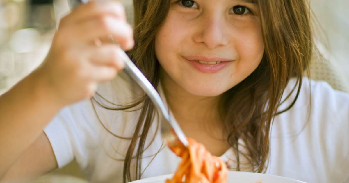 Como ensinar meu filho a comer de tudo e ter uma alimentação saudável?
