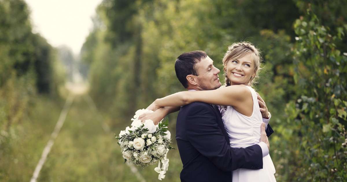 Fa&ccedil;a seis simpatias para apressar o casamento