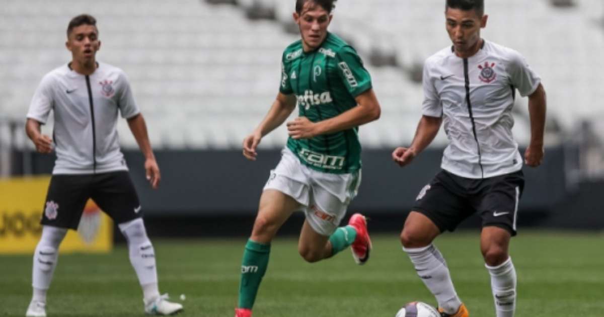 Palmeiras vence o Corinthians em Itaquera e tem vantagem no sub-20