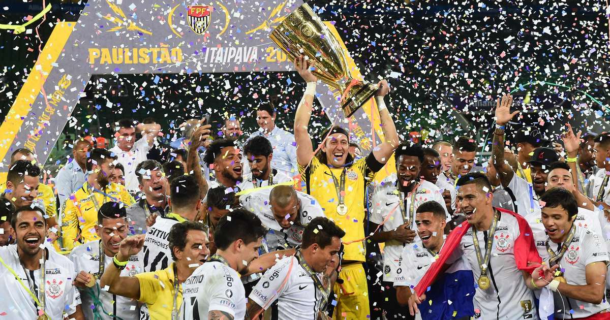 Corinthians vence o jogo e os pênaltis e é campeão na casa do Palmeiras