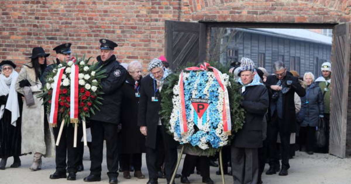 Sobreviventes Voltam A Auschwitz 75 Anos Após Libertação