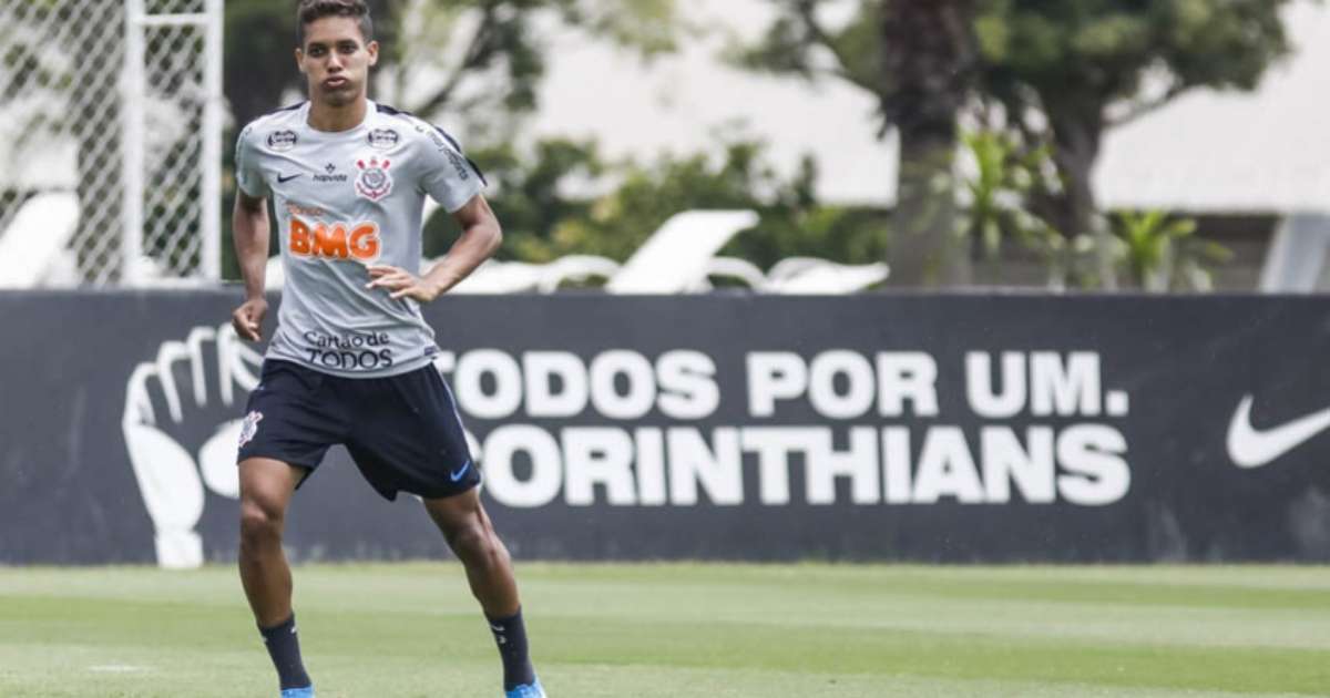 Pedrinho no Santos: saiba como estão as negociações com o jogador