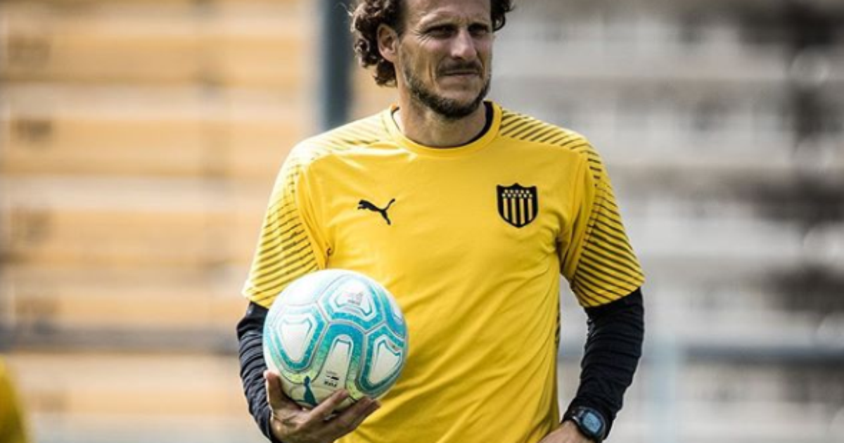 Forlán revela desejo de treinar São Paulo e Internacional: