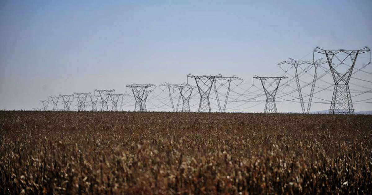 Governo se livra de caos energético com Venezuela, mas mergulha em crise financeira com óleo diesel