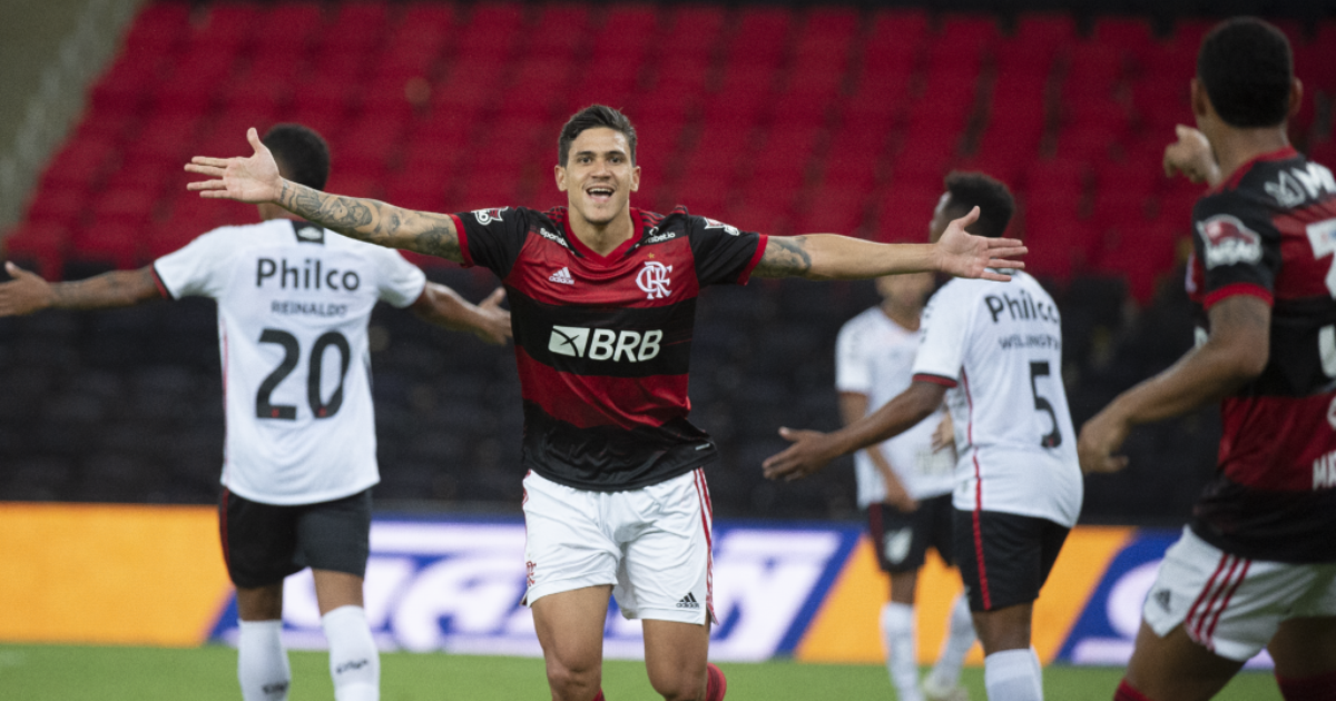 Flamengo vence o Athletico-PR e avança às quartas da Copa do Brasil