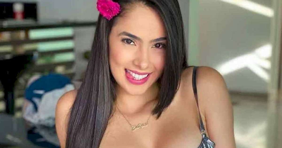 Juliana Caetano Do Bonde Do Forró Esbanja Sensualidade Para Mais De 5