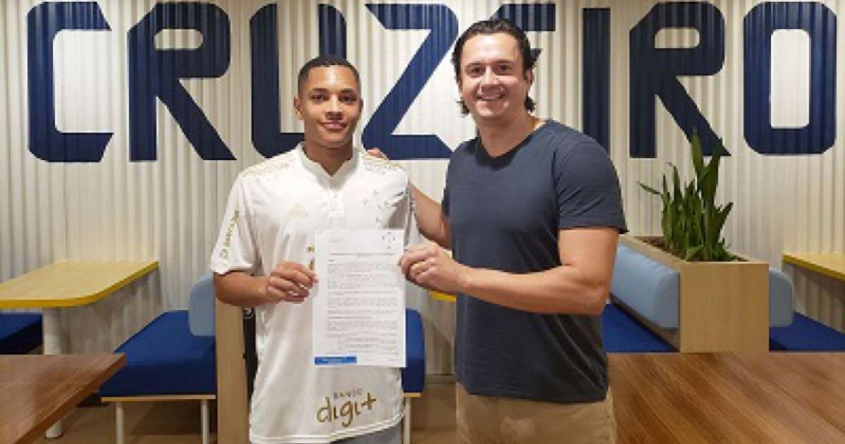 Cruzeiro Esporte Clube - Artilheiro e promessa da base, Wesley assina  primeiro contrato profissional pelo clube Acesse nosso site e fique por  dentro de tudo! 👇