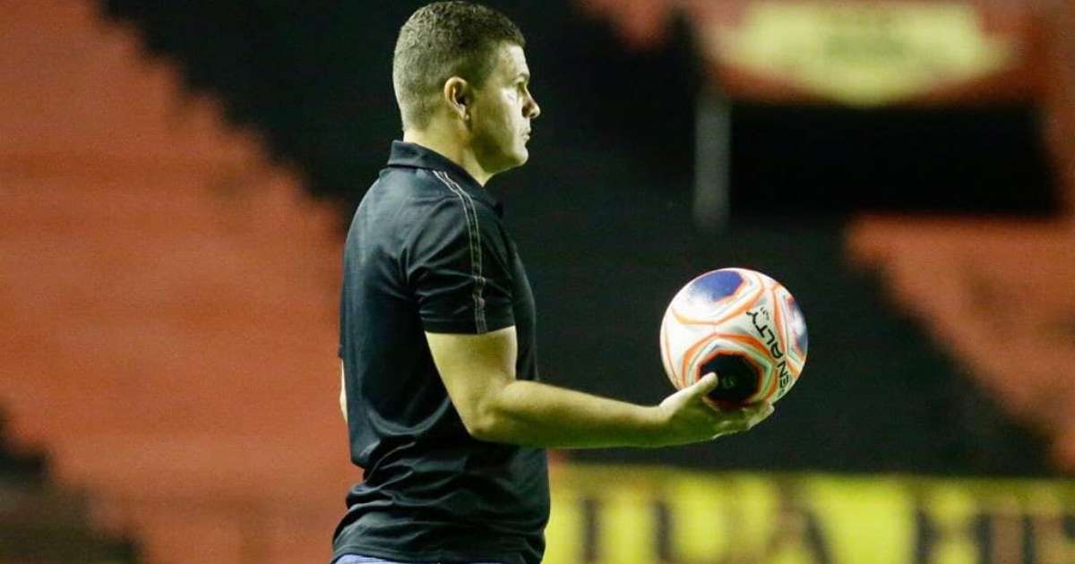 Umberto Louzer é anunciado como novo técnico do AtléticoGO