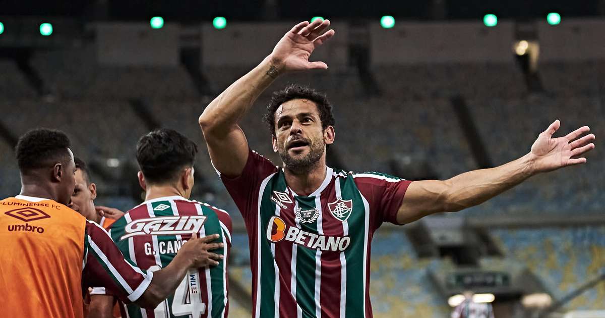 Fluminense sai atrás, mas vira sobre o Vila Nova pela Copa do Brasil