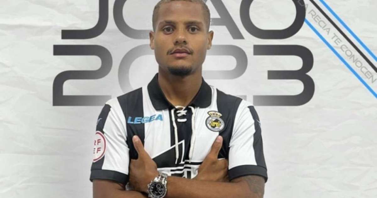 Joao Pedro, revelado en el sitio del Vasco, fue anunciado por la Ropa de la Tercera División de España.