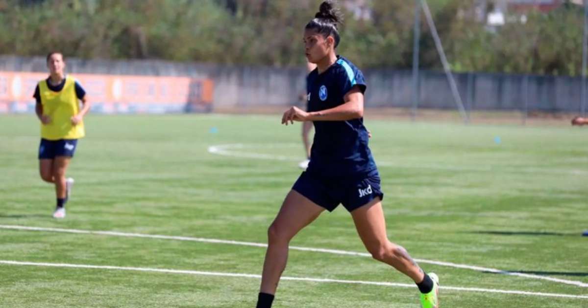 Flamengo anuncia contratação da atacante argentina Sole Jaimes