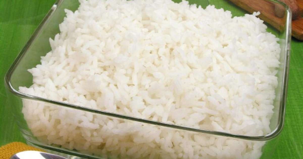 Veja Como Fazer Arroz Branco Soltinho