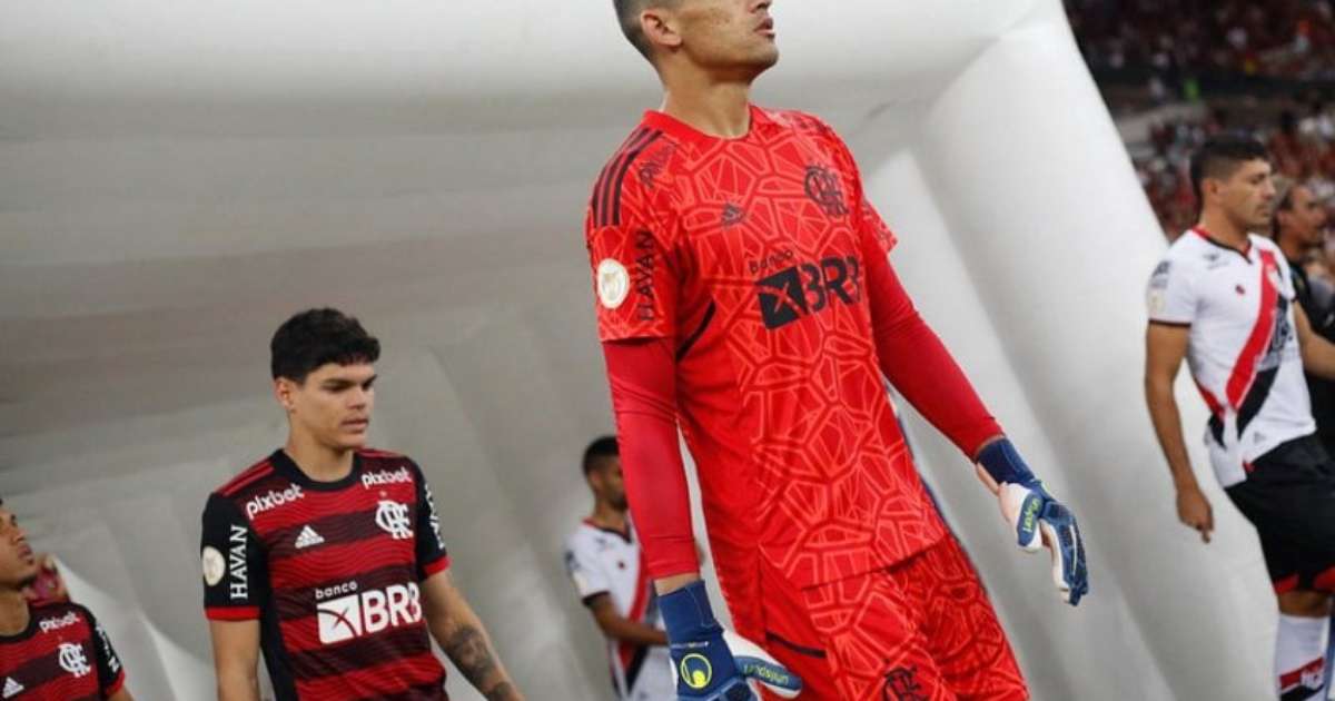 Flamengo Confirma Valores Da Contratação Do Goleiro Santos E Da Venda ...