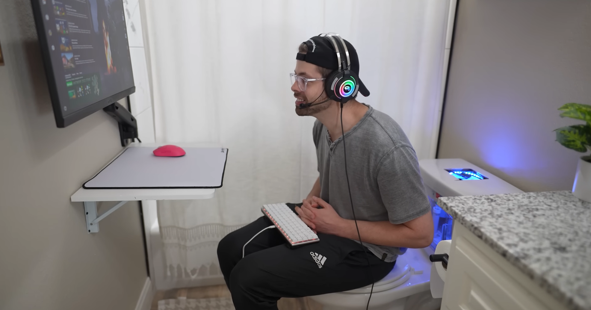 YouTuber convierte el inodoro en una PC para juegos