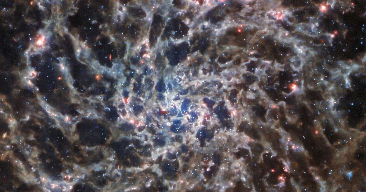 Telescopio James Webb revela detalles ocultos de una galaxia lejana