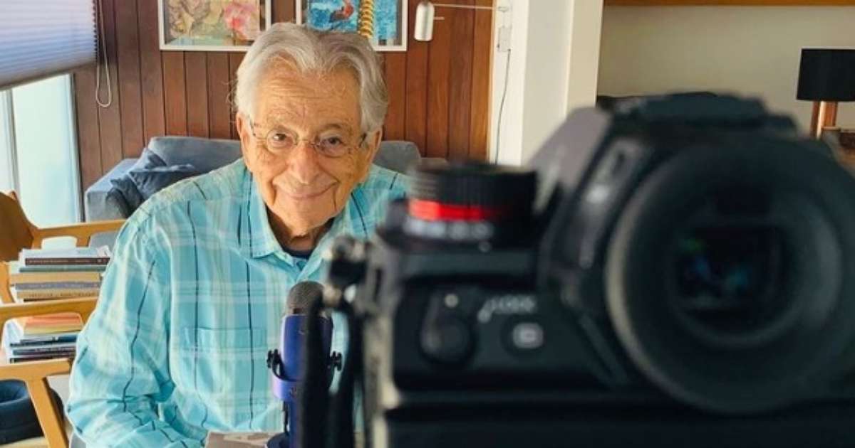 Gafes de Fernando Gabeira na GloboNews divertem o telespectador
