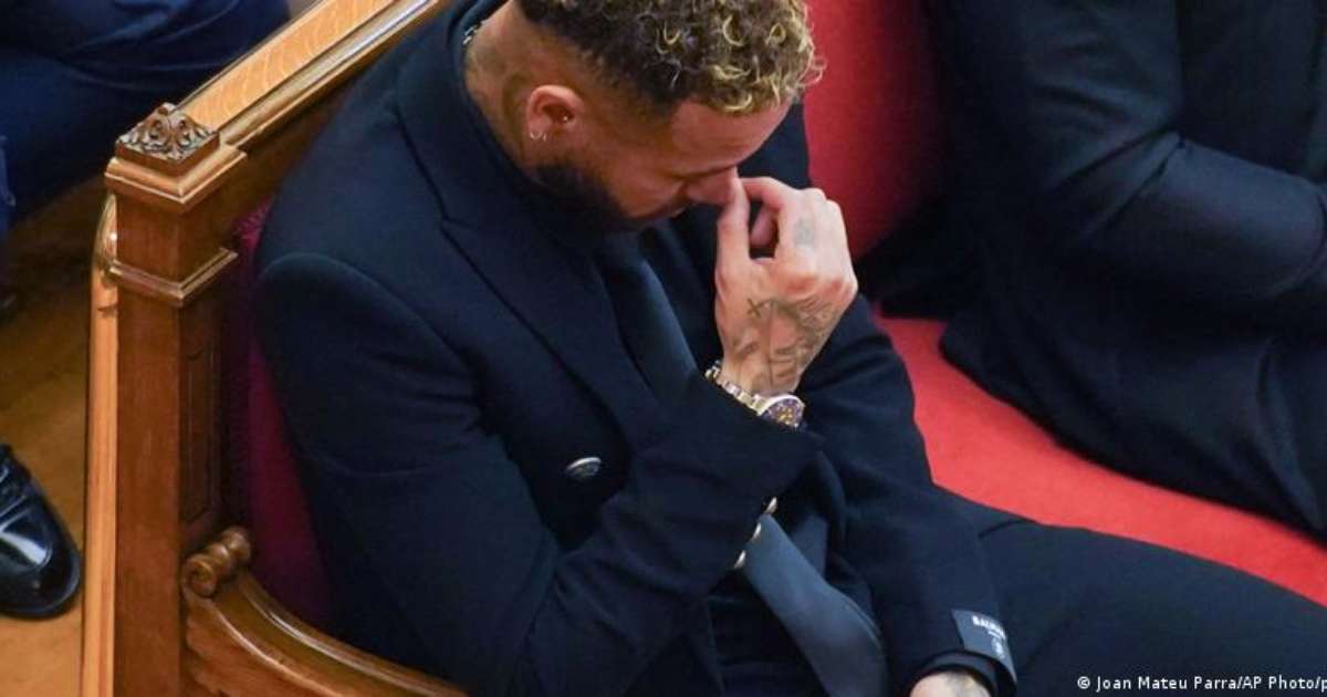 Neymar Diz Em Tribunal Espanhol Que Assinava O Que Seu Pai Pedia