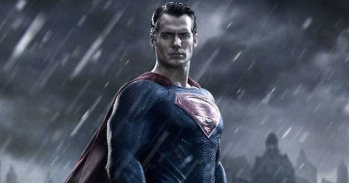 Fãs EXIGEM retorno de Henry Cavill após rumores da participação do 'Superman  sem rosto' em 'Adão Negro' - CinePOP