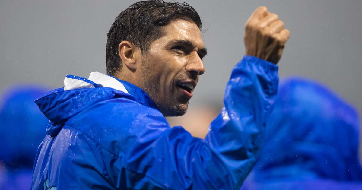 Abel Ferreira vai receber mais de R$ 2,5 milhões por mês no Palmeiras, diz jornal