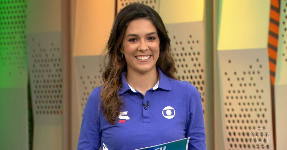 Renata Silveira mostra preparação intensa para narrar jogos da Copa:  'Galera acha que é só olhar o álbum' - TV e Lazer - Extra Online