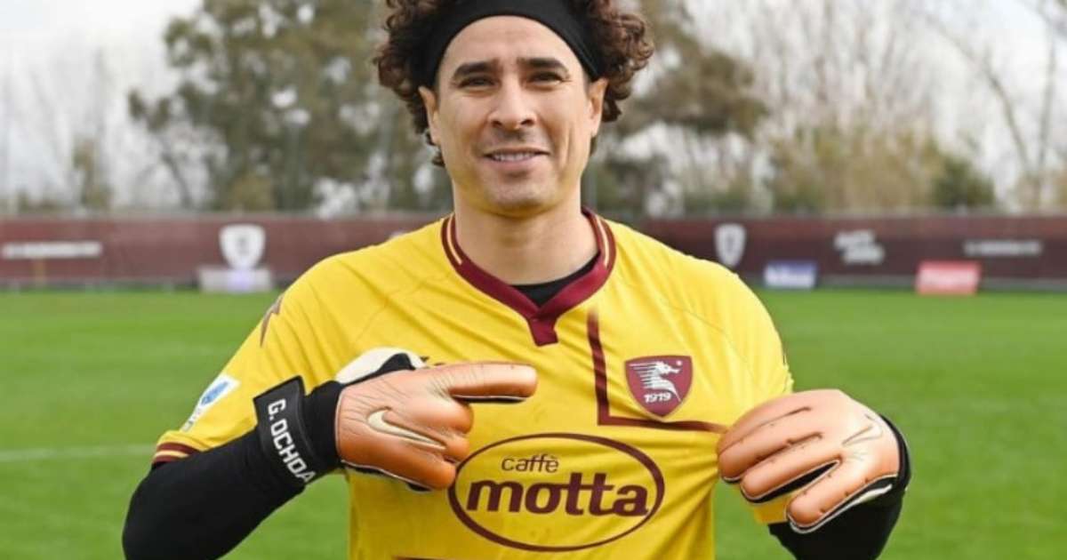 El arquero mexicano Guillermo Ochoa se une a la Salernitana de Italia