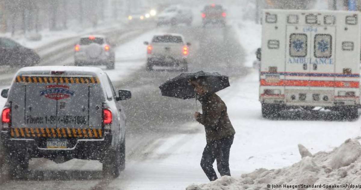 Frio extremo nos EUA deixa ao menos 55 mortos