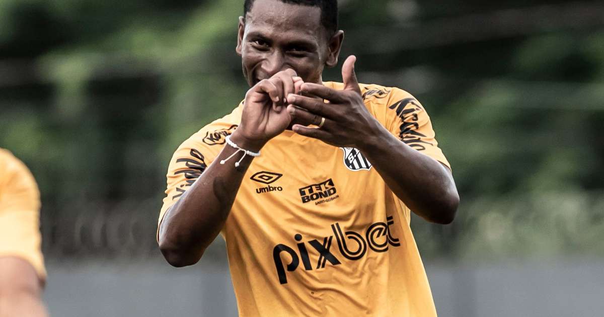 Santos oficializa rescisão com atacante Angulo, que vai para o