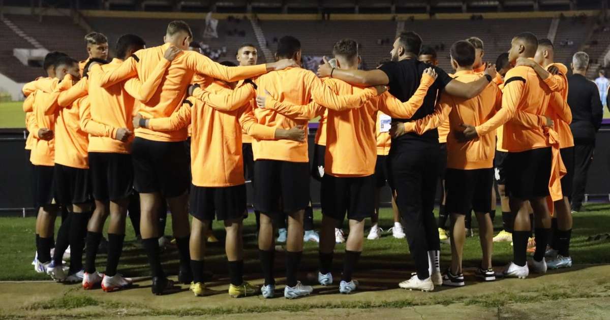 Corinthians vira sobre o Fast Clube-AM e encaminha classifica&Atilde;&sect;&Atilde;&pound;o &Atilde;&nbsp; segunda  fase da Copinha