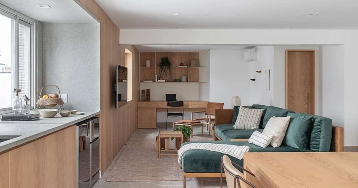 8 ambientes com sofás coloridos como protagonista na decoração