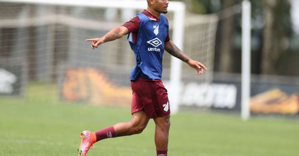 Athletico-PR inscreve lateral-esquerdo Fernando no Campeonato Paranaense