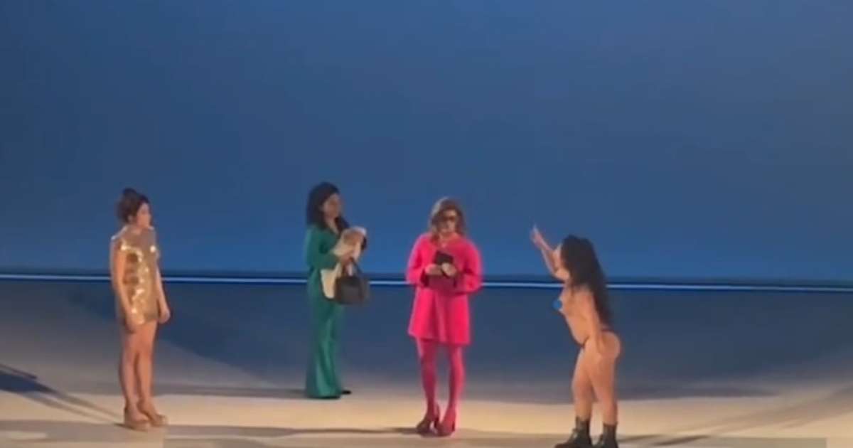 Trans brasileira invade palco em Lisboa para protestar contra ‘transfake’ de ator - Terra