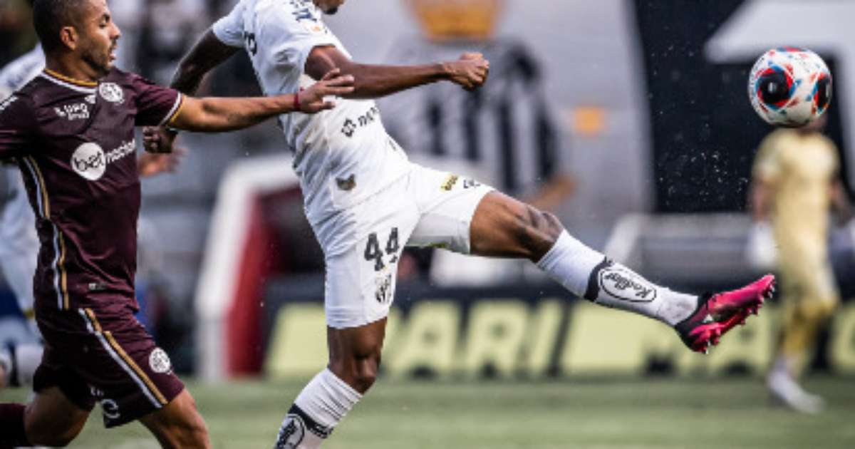 Santos empata com a Ferroviária no Canindé, chega ao quarto jogo sem