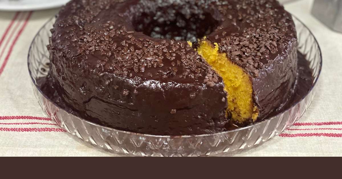 De dar água na boca: faça receita de bolo de cenoura no liquidificador