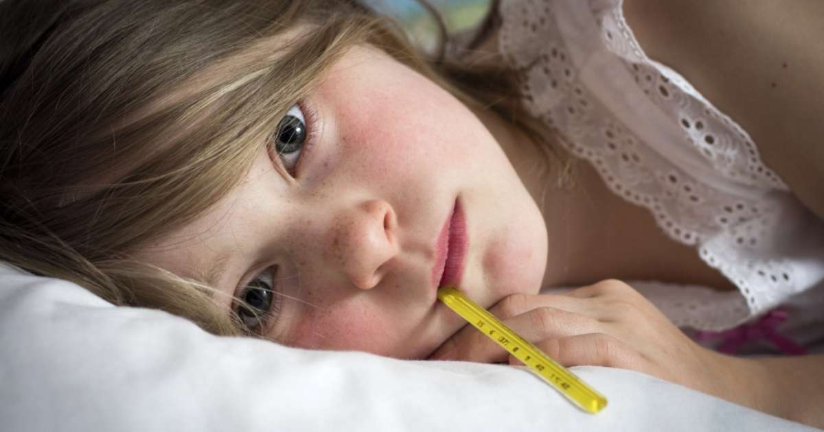 Estomatite infantil: o que é a doença que causa aftas na boca