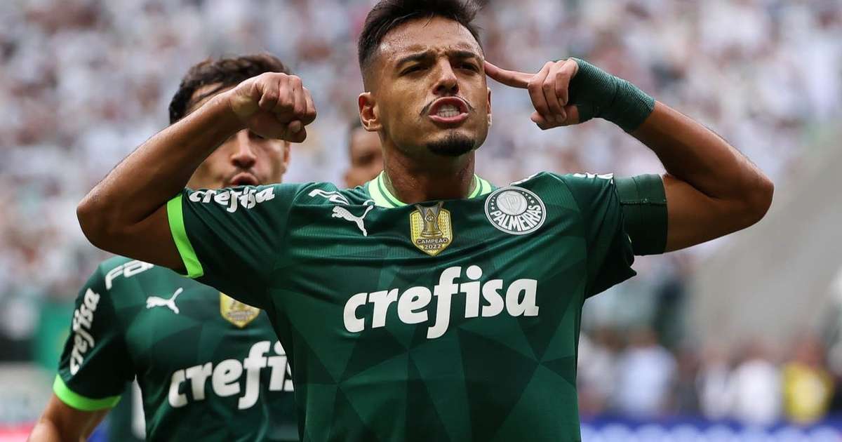 Autor De Dois Gols Na Final Menino Celebra Temporada Mais Artilheira