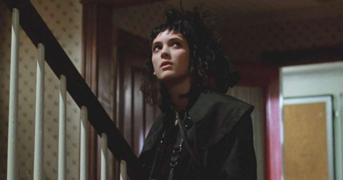 Winona Ryder Retoma Visual De Os Fantasmas Se Divertem Nas Filmagens