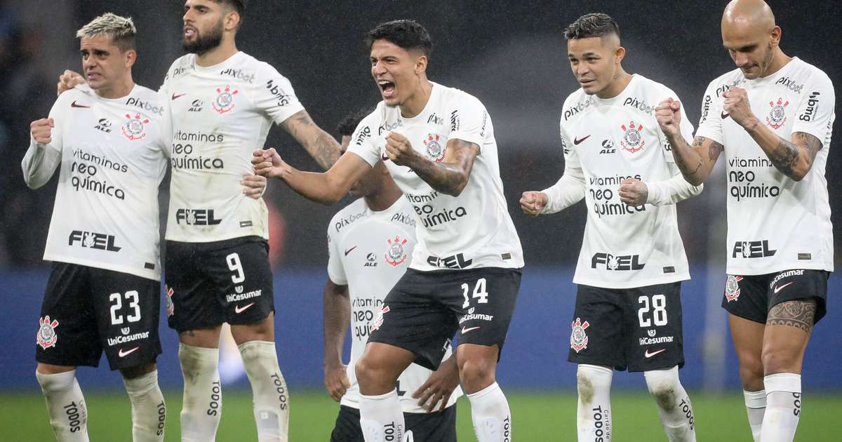 Veja os gols e pênaltis de Corinthians e Atlético, pela Copa do Brasil