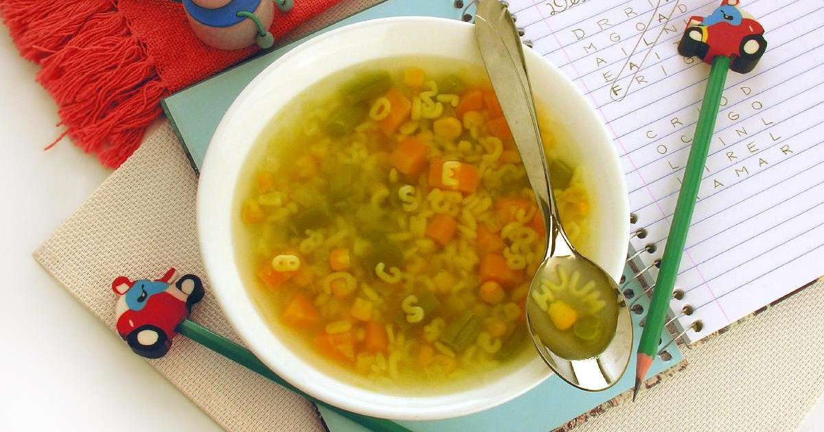 Sopa de letrinhas que adultos e crianças vão adorar!