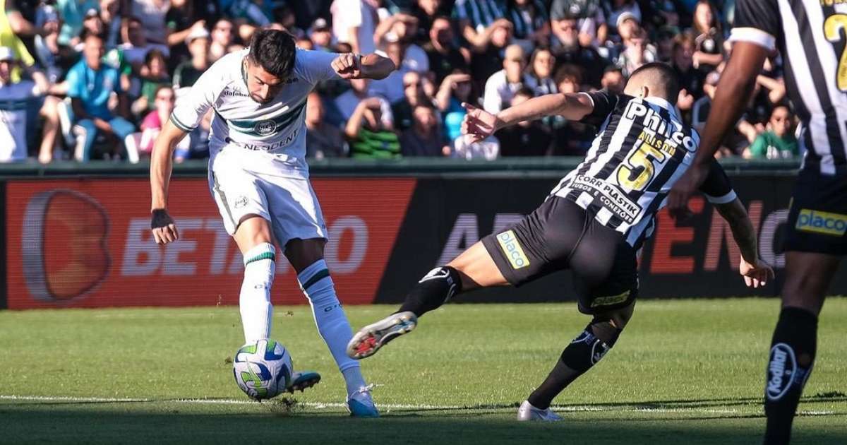 Coritiba e Santos empatam sem gols no Couto Pereira